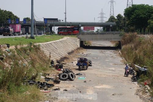 Lý do dự án mở rộng Xa lộ Hà Nội chưa thể hoàn thành