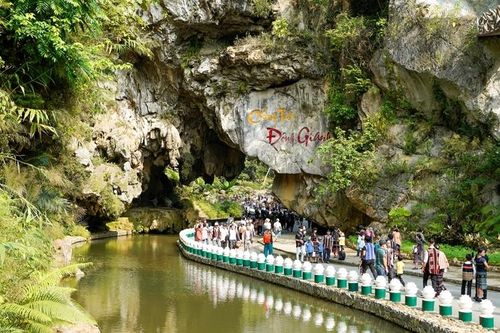 Khu du lịch sinh thái Cổng Trời Đông Giang nhận chứng nhận du lịch xanh