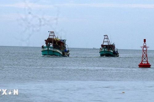 Bình Định: Ứng cứu kịp thời tàu cá bị hỏng máy, thả trôi giữa biển khơi