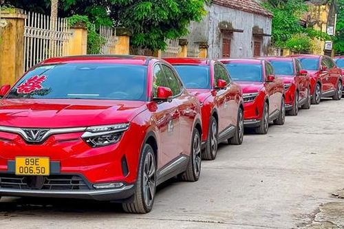 Xe điện thêm lợi thế cạnh tranh với xe xăng