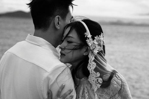 Lý do vợ chồng Salim chọn chụp ảnh cưới đen trắng