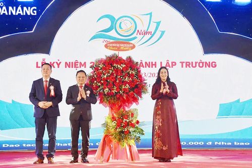 Trường Cao đẳng Công nghệ Y - Dược Việt Nam kỷ niệm 20 năm thành lập