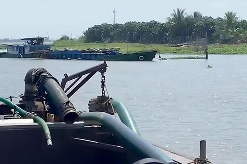 Siết chặt quản lý khai thác cát trái phép, bảo vệ tài nguyên khoáng sản