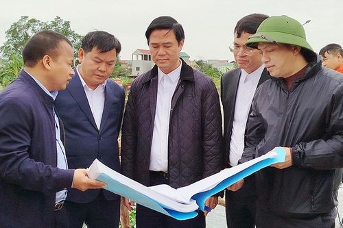 Phó Chủ tịch UBND tỉnh Bắc Ninh chỉ đạo khắc phục khẩn cấp sự cố lún sụt kênh Tào Khê