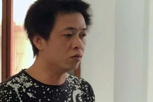 Chờ ly hôn vẫn cuồng ghen, truy sát bạn của vợ