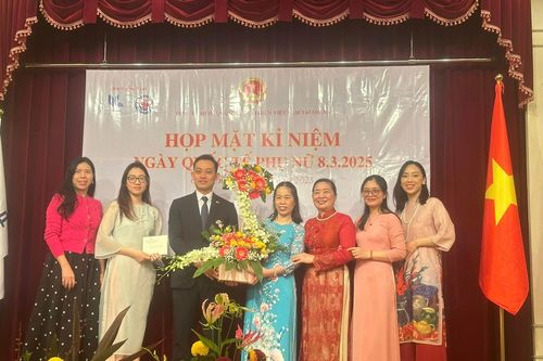 Người Việt tại Nhật kỷ niệm 8/3