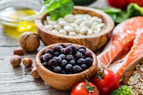 Chế độ ăn và lối sống tốt cho người bị hẹp động mạch thận