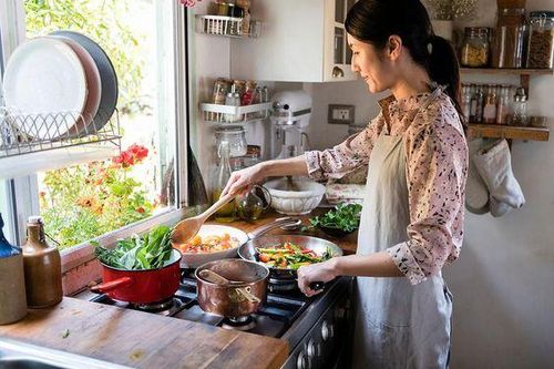 Thói quen chế biến và bảo quản thực phẩm dễ gây hại sức khỏe