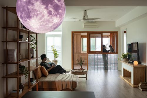 Căn hộ 120 m2 với Mặt Trăng nhân tạo giữa nhà