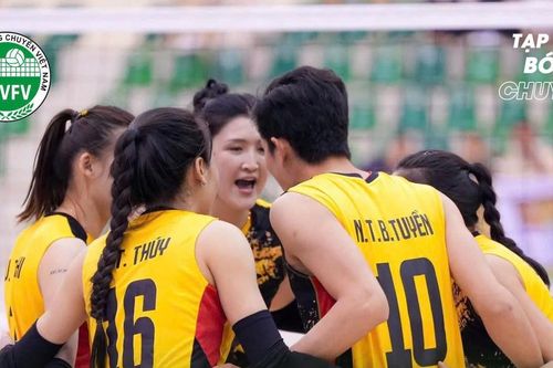 Ngược dòng ngoạn mục, Bích Tuyền và đồng đội bảo vệ thành công Cúp Hoa Lư