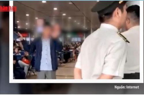 Xử lý hành khách say rượu hành hung nhân viên an ninh hàng không tại sân bay Tân Sơn Nhất