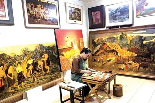 Căn phòng sơn mài của Mỵ