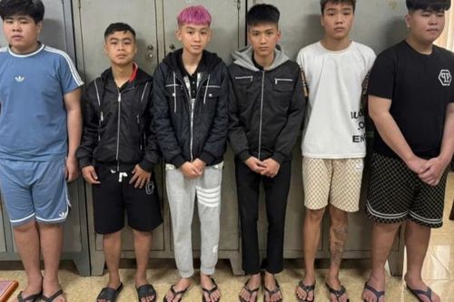 Bắt giữ nhóm đối tượng chuyên trấn lột tài sản của người đi đường