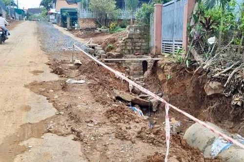 Để các dự án đầu tư công chậm tiến độ, một chủ tịch xã ở Lâm Đồng bị phê bình