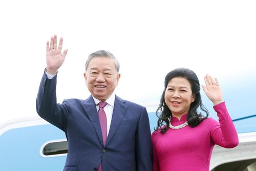 Tổng Bí thư Tô Lâm và Phu nhân Ngô Phương Ly lên đường thăm Indonesia