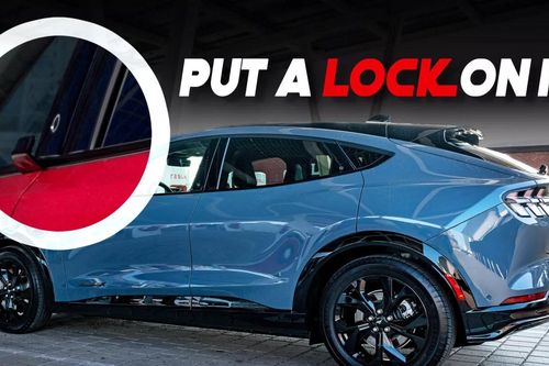 Ford bị kiện tập thể vì làm 'biến mất' tay nắm cửa trên xe điện