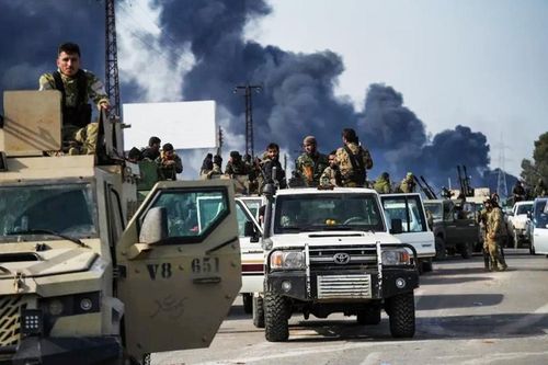 Bạo lực bất ngờ bùng phát ở tây bắc Syria, hàng trăm người thiệt mạng