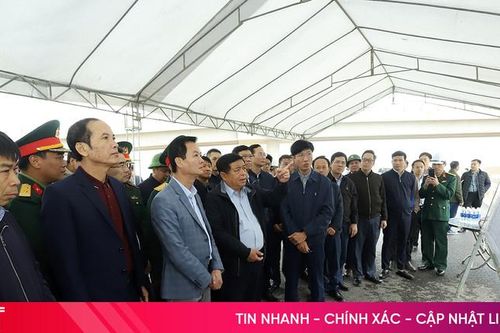 Phó Thủ tướng Chính phủ Nguyễn Chí Dũng kiểm tra tiến độ cao tốc qua Hà Tĩnh