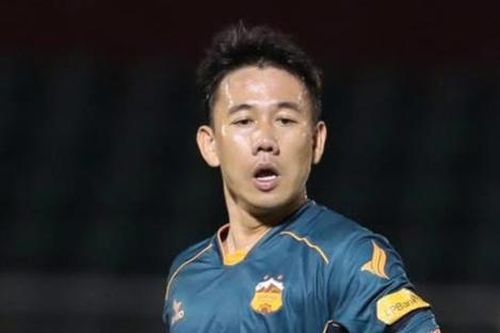 Bầu Đức đã đúng khi Minh Vương tỏa sáng trước Thanh Hóa