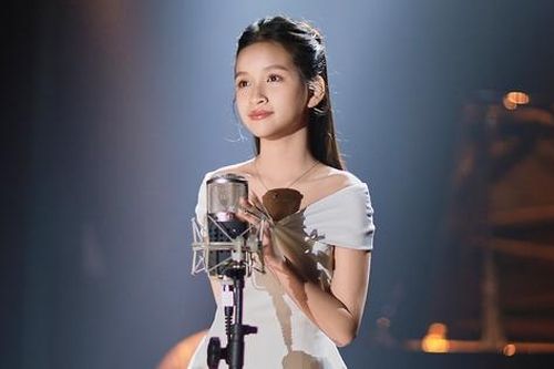 Giải Nhất 'Tài năng thiếu nhi Thủ đô' hát về mẹ