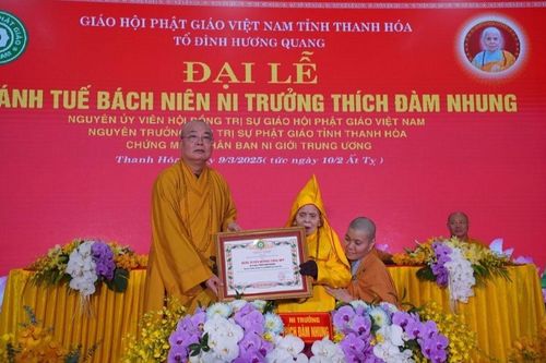 Thanh Hóa: Ban Trị sự GHPGVN tỉnh tổ chức Lễ khánh tuế bách niên Ni trưởng Thích Đàm Nhung