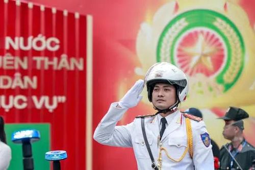 Hình ảnh ấn tượng vinh danh Công an nhân dân Việt Nam