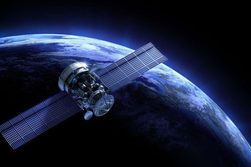 Ukraine mất kết nối với vệ tinh thương mại Mỹ