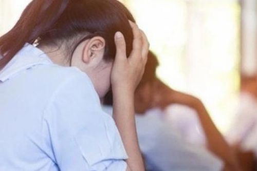Bức thư khiến triệu người bật khóc: 'Mẹ chắc muốn biết tại sao 1 đứa trẻ vui vẻ như con lại đột nhiên chọn cái chết, phải không?'