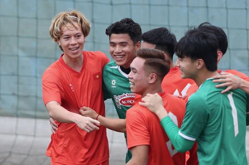 Nỗ lực của Viktor Lê tại U22 Việt Nam