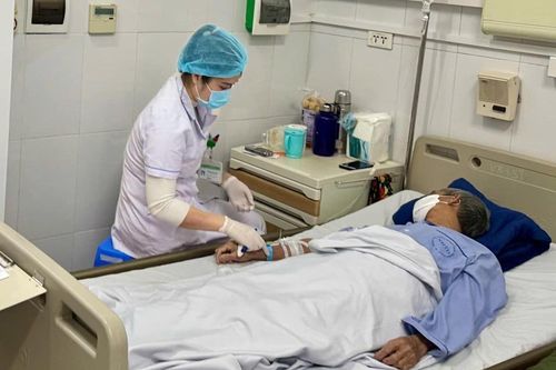 Phải cắt bỏ một phần gan vì thói quen sau ăn người Việt hay làm