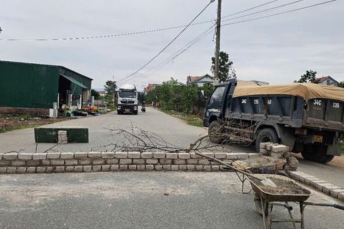 Tường gạch xây chắn lòng đường ở Hải Dương đã được dỡ bỏ