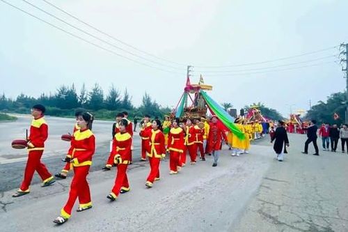 Nghệ An: hòa mình vào không gian văn hóa biển với Lễ hội đền Mai Bảng