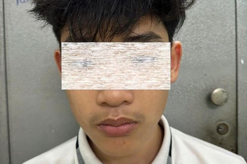 'Đá xế' bị… bế