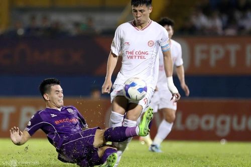 Tiến Linh chấn thương