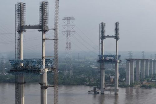 Cầu nghìn tỷ trên cao tốc Bến Lức - Long Thành chờ ngày hoàn thiện