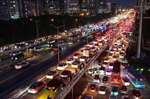 'Buổi tối việc phạt nguội sẽ nới lỏng hơn vì camera khó quan sát' là thông tin không chính xác