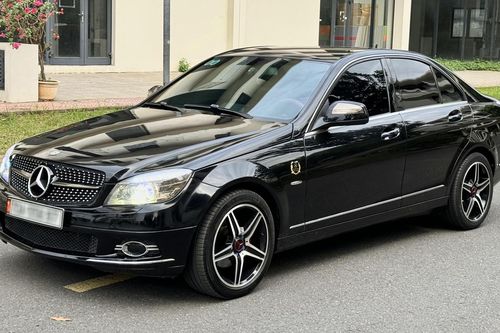 Mercedes-Benz 17 năm tuổi được rao bán 235 triệu dù đã tốn 150 triệu để độ