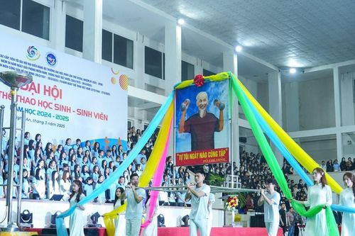Hơn 1.100 vận động viên tham gia Đại hội thể dục thể thao học sinh, sinh viên Trường Đại học Vinh