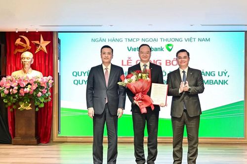 Vietcombank công bố quyết định chuẩn y Phó Bí thư Đảng ủy và bổ nhiệm Tổng Giám đốc