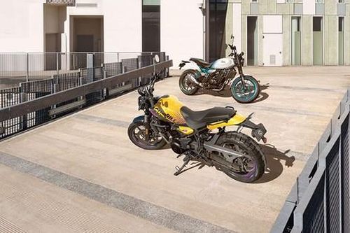 Royal Enfield Guerrilla 450 2025 với phong cách cổ điển