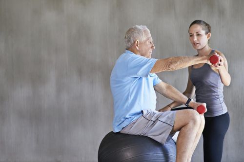 Những bài tập thể dục có ích cho bệnh nhân ung thư não