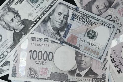 Yên Nhật, franc Thụy Sỹ và euro đang tăng giá mạnh, USD bị bán tháo