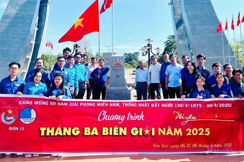'Tháng ba biên giới': Thắt chặt tình đoàn kết quân-dân