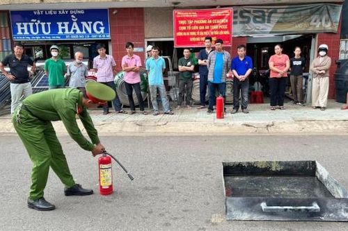 Nhân rộng các mô hình bảo vệ an ninh Tổ quốc