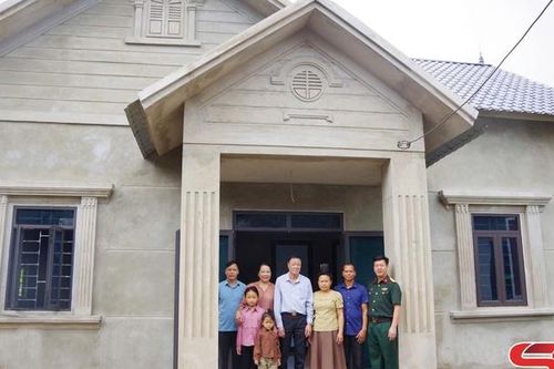 Những ngôi nhà thắm tình quân dân nơi biên giới
