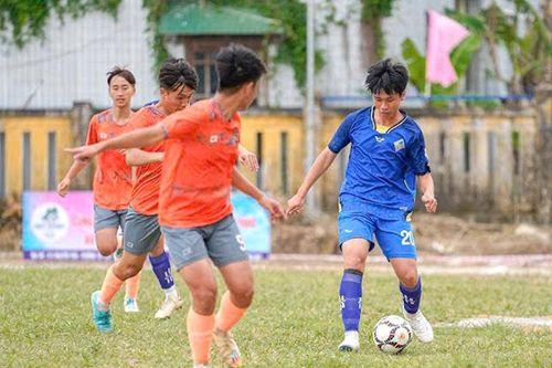 Giải Bóng đá truyền thống học sinh THPT: 13 đội bóng vào chung kết