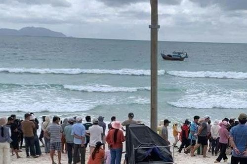 Tìm thấy thi thể hai nam sinh mất tích khi tắm biển