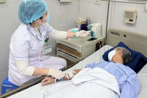 Phải cắt gan vì thói quen ngậm tăm tre