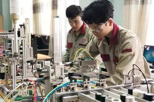 Tin tức đặc biệt trên báo in Hànôịmới ngày 10-3-2025