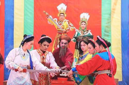 Lễ hội đền Hai Bà Trưng:Cơ hội trở thành sản phẩm du lịch hấp dẫn